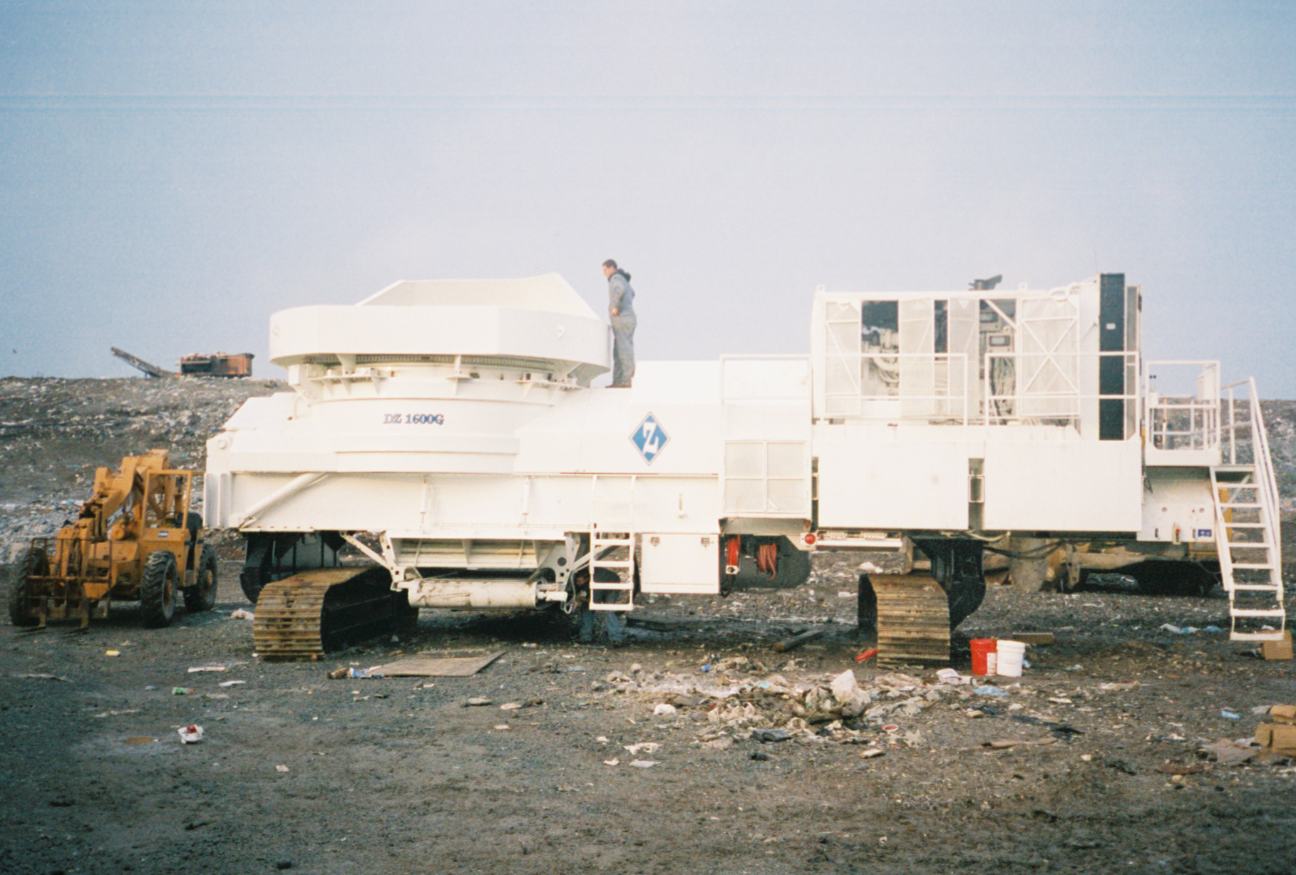 7476310-R1-026-11A.jpg